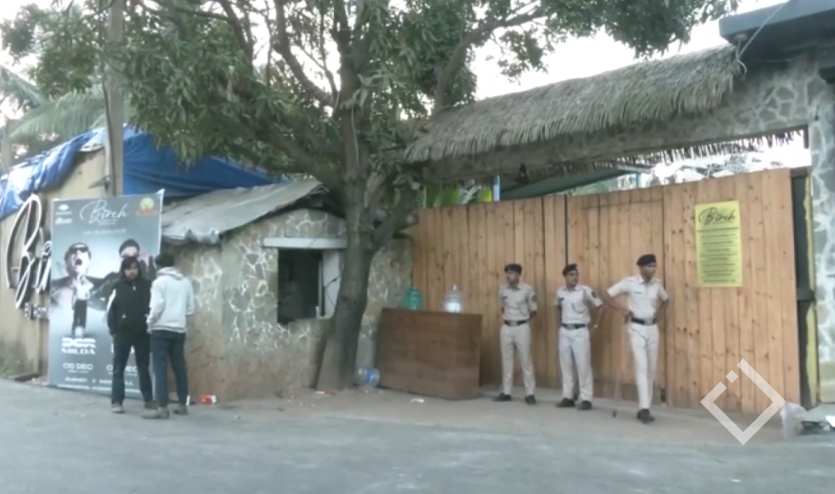 ინდოეთი ხანძრის შედეგად დაღუპულებს გლოვობს